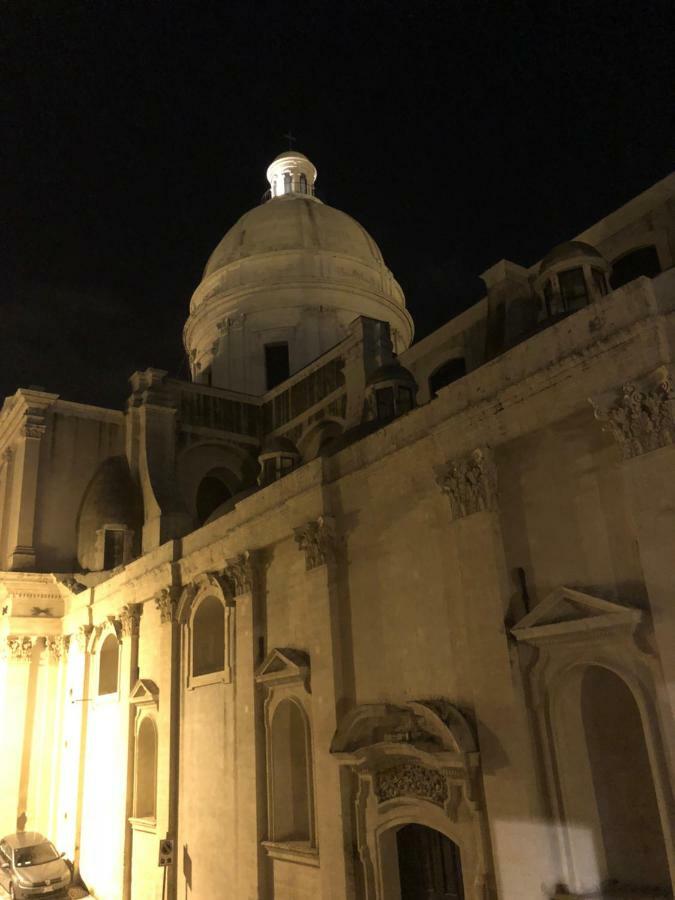 Happy Holidays Noto Extérieur photo